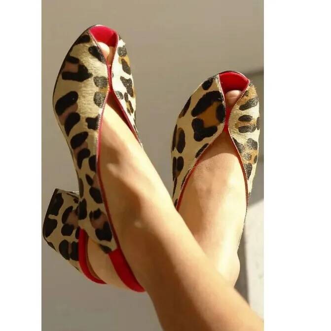 Men Shoes On - รองเท้าส้นหนาแบบเปิดนิ้วเท้าลายเสือดาวสำหรับผู้หญิง รองเท้าส้นสูงแบบสวม รองเท้าทำงาน