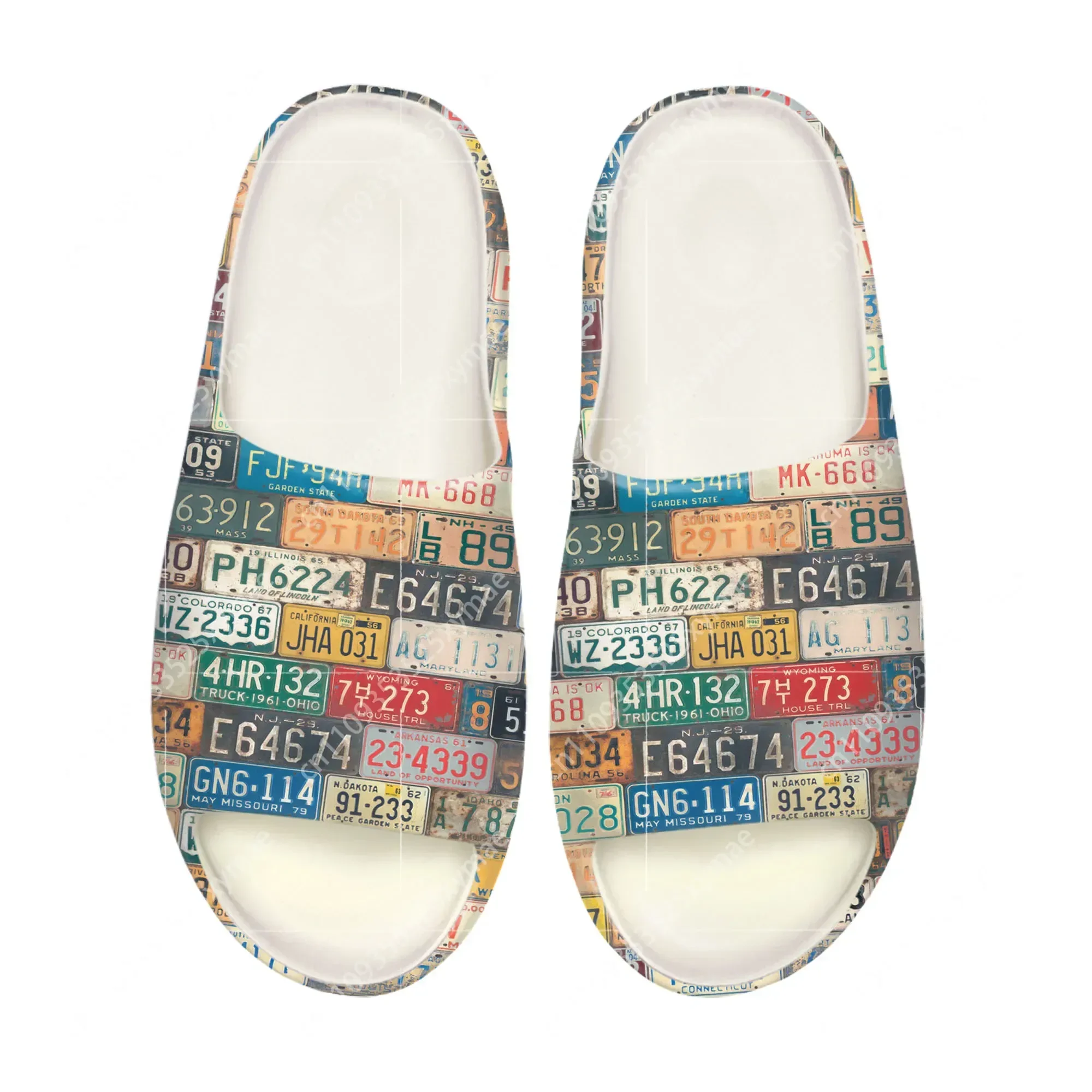 Men Shoes On - รองเท้าแตะพื้นนิ่มลายป้ายทะเบียนรถยนต์ รองเท้าลำลองแบบสวมใส่ในบ้าน รองเท้ากันน้ำแบบสั่งทำได้ สำหรับผู้ชาย ผู้หญิง วัยรุ่น