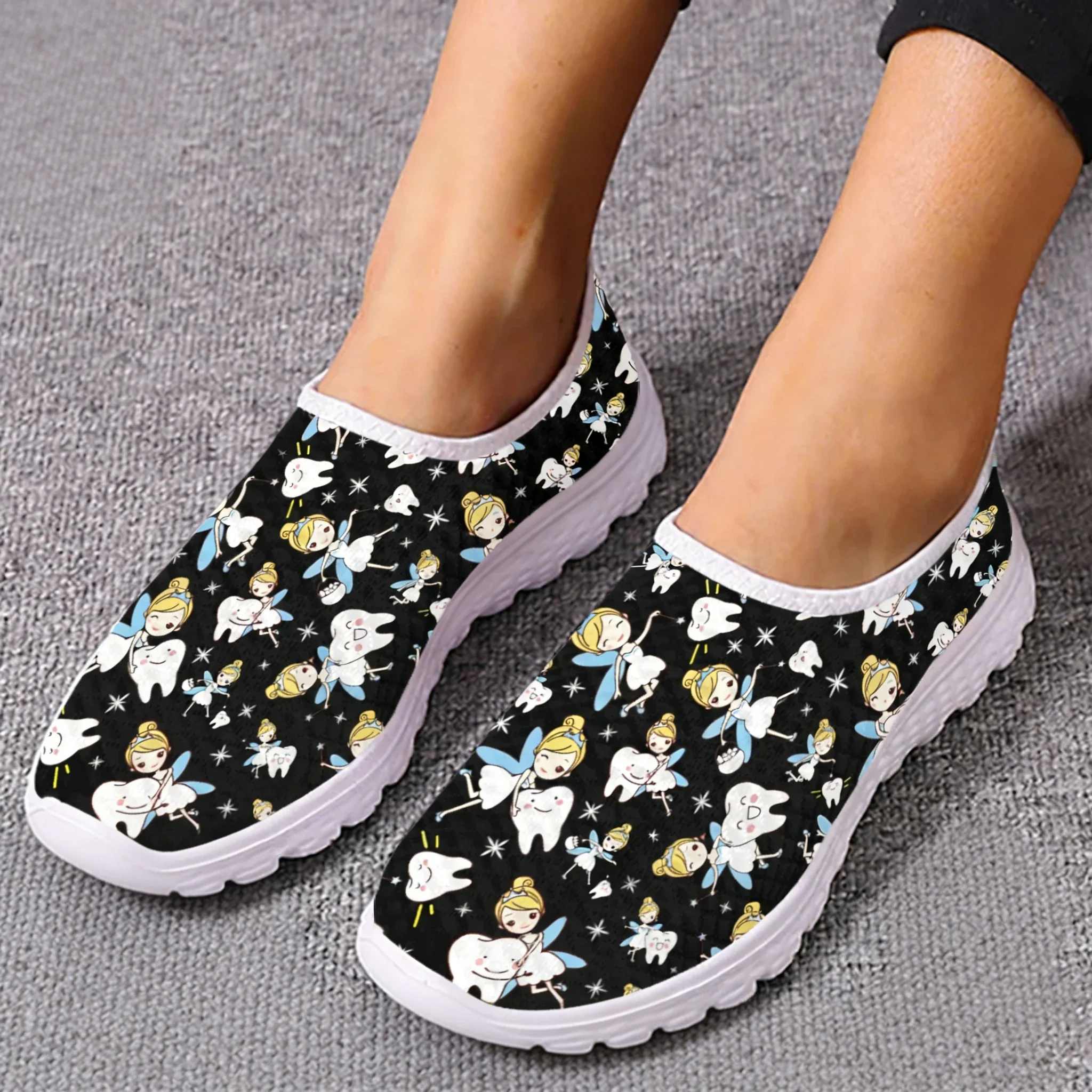 Men'S Shoes For Tennis - รองเท้าผ้าใบแฟชั่นลำลองคุณภาพสูงลายการ์ตูนนางพยาบาล/ฟันตาข่าย สำหรับผู้หญิง ผู้ชาย วัยรุ่น แบบสั่งทำพิเศษ รองเท้าเทนนิสแบบแบนสำหรับคู่รัก