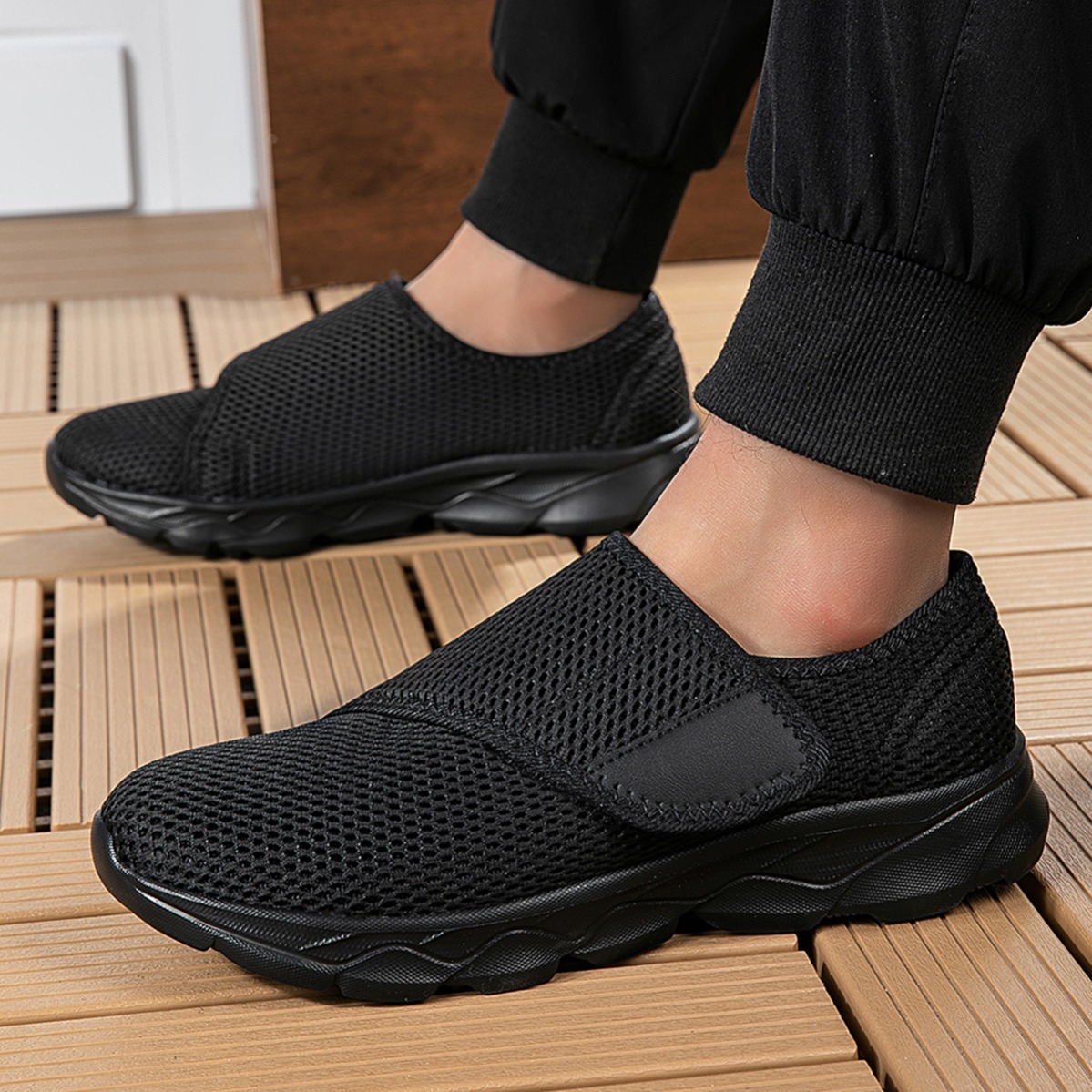 รองเท้าผ้าใบผู้ชายแบบใหม่ ระบา - Men'S Shoes With Velcro บทวิจารณ์และราคา